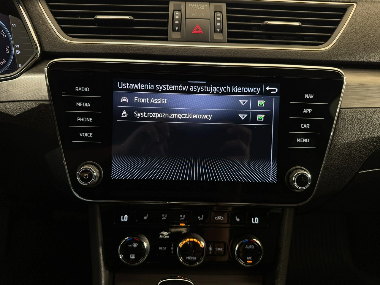 Skoda Superb - Zdjęcie 21