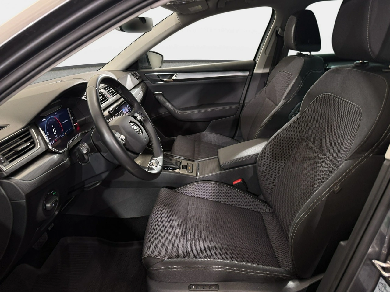 Skoda Superb - Zdjęcie 25