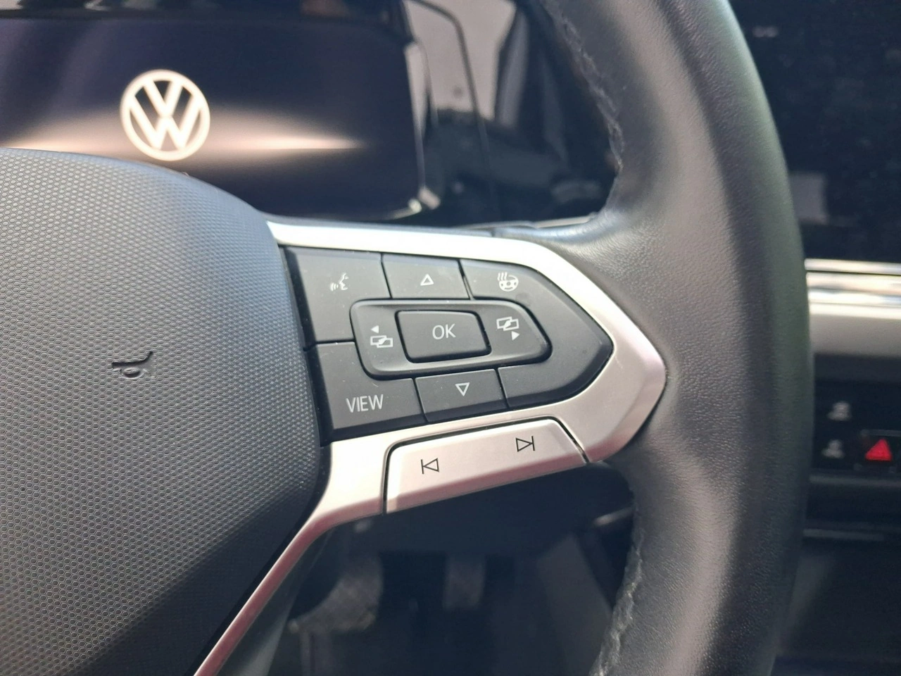 Volkswagen Golf - Zdjęcie 8