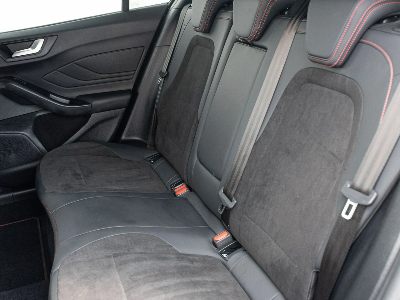 Ford Focus - Zdjęcie 24