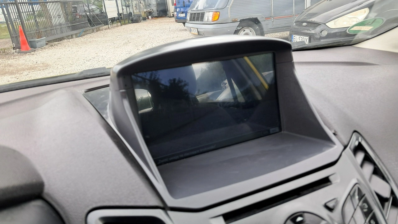 Ford Fiesta - Zdjęcie 17