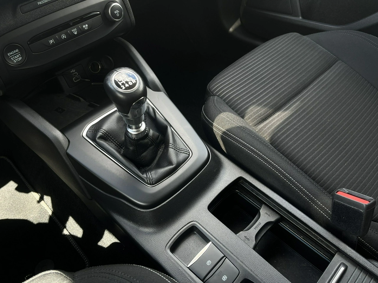 Ford Focus - Zdjęcie 28