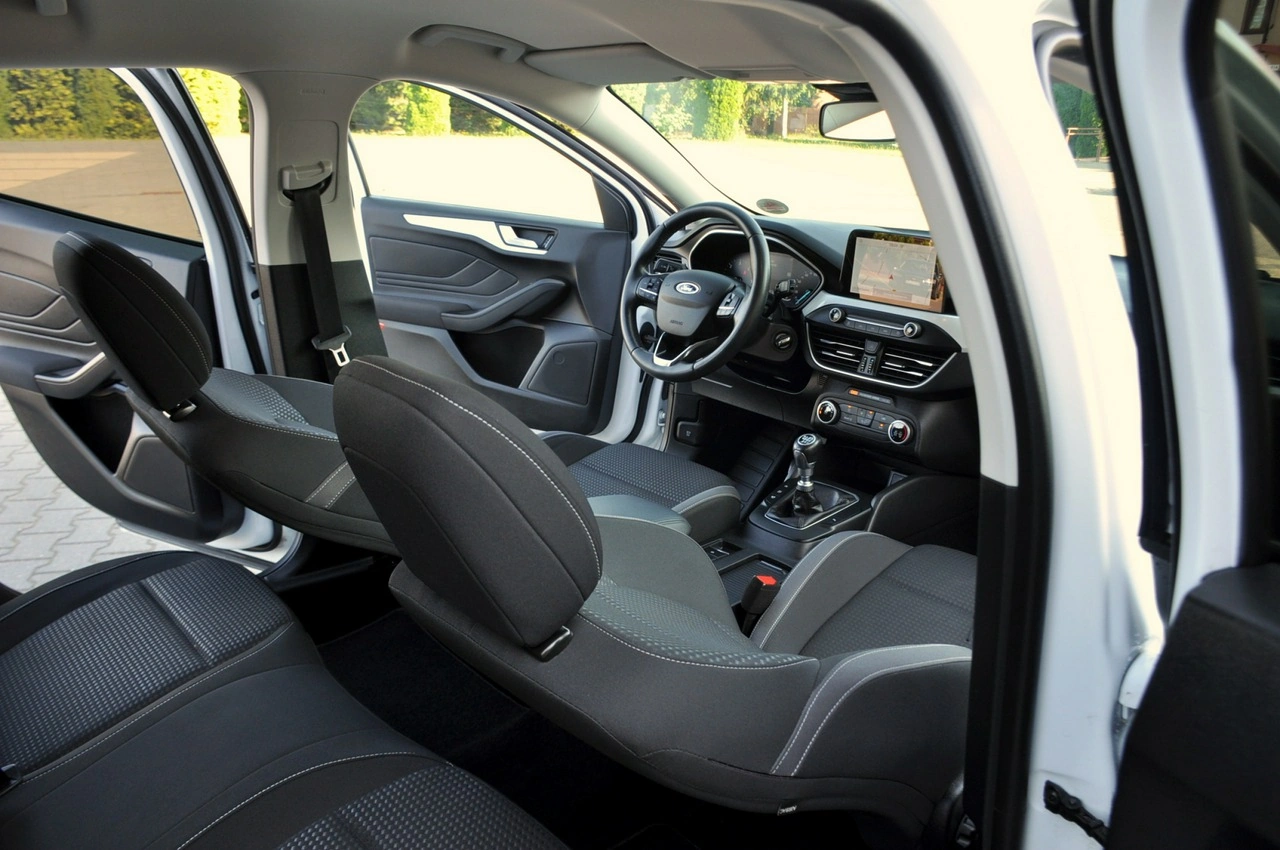 Ford Focus - Zdjęcie 22