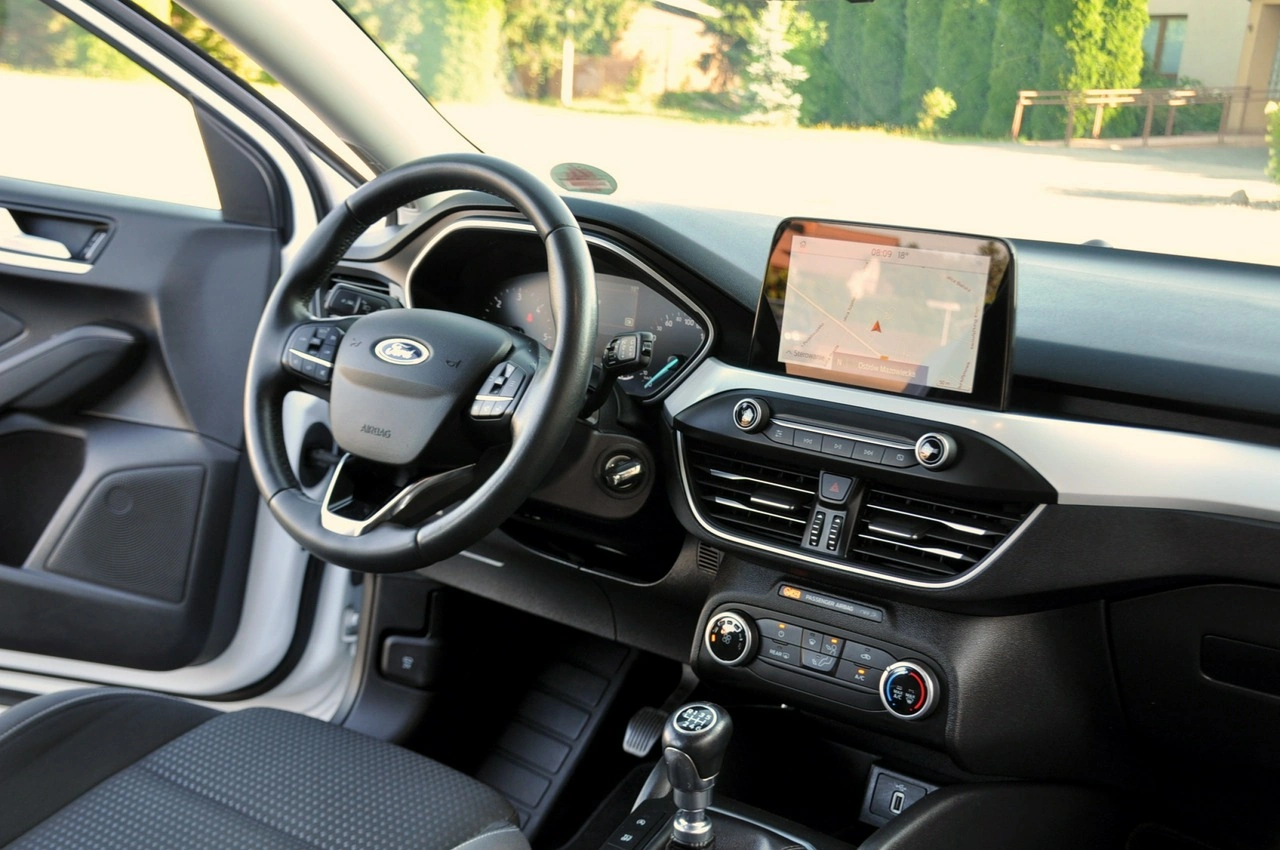 Ford Focus - Zdjęcie 24