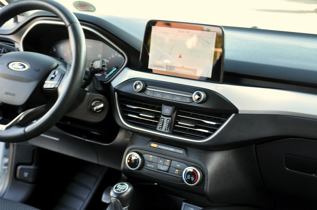 Ford Focus - Zdjęcie 25