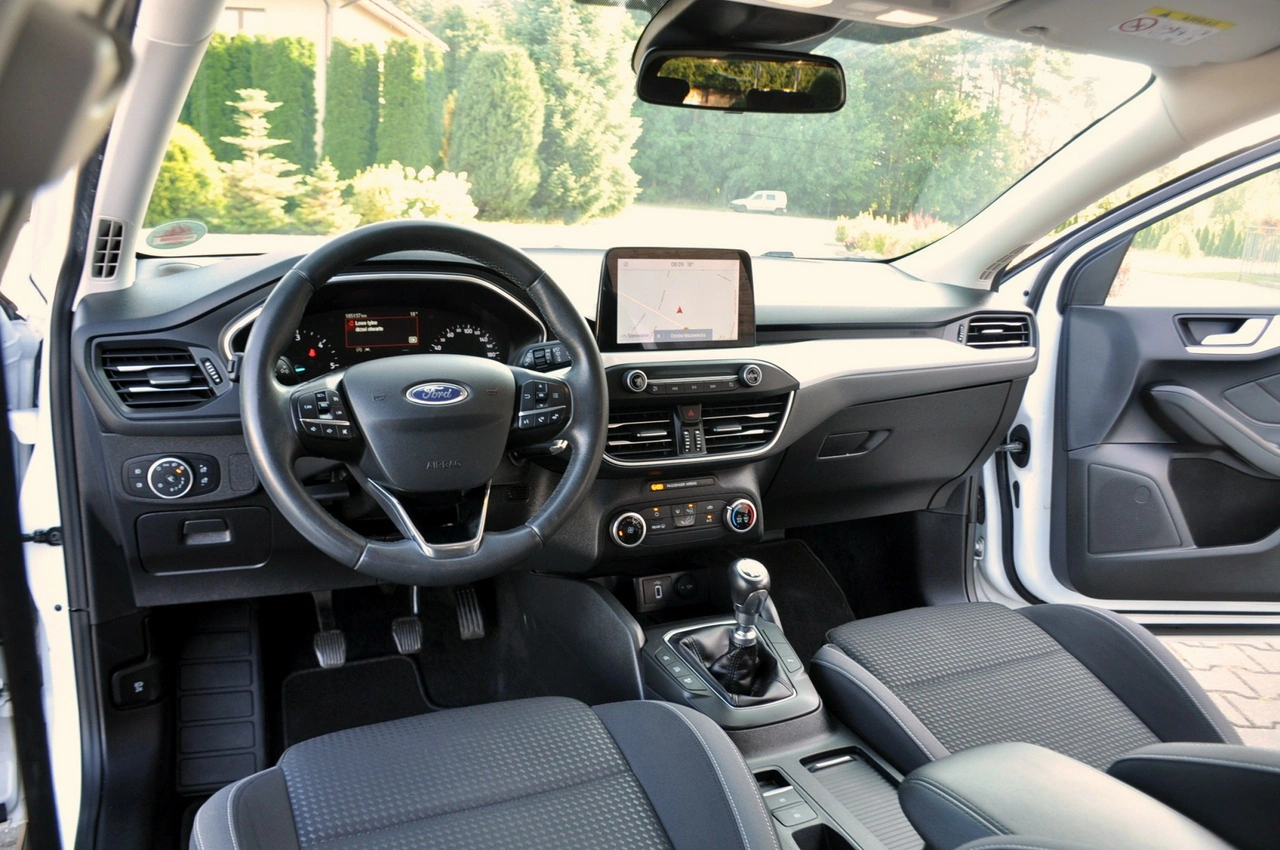 Ford Focus - Zdjęcie 27