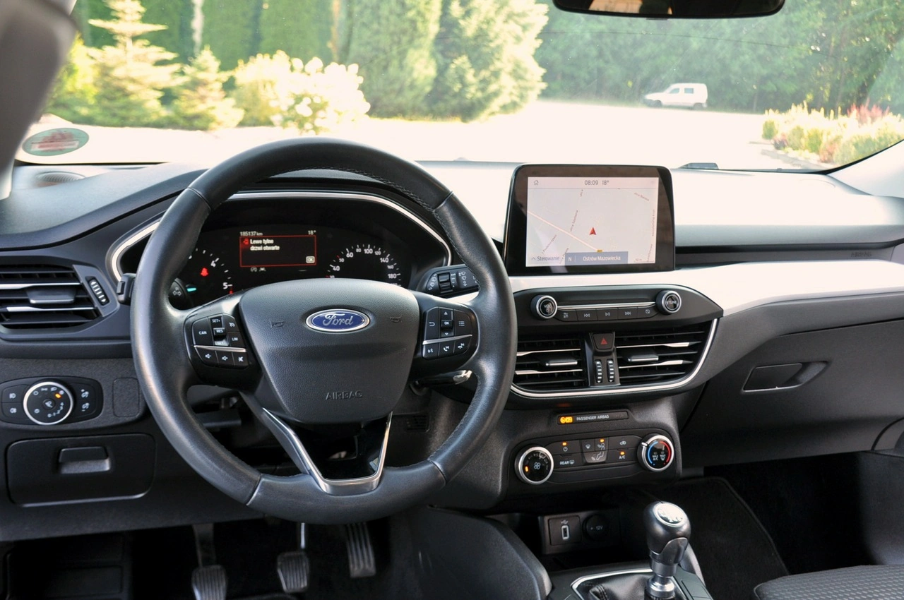Ford Focus - Zdjęcie 28