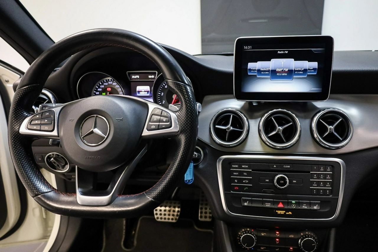 Mercedes GLA 200 - Zdjęcie 13