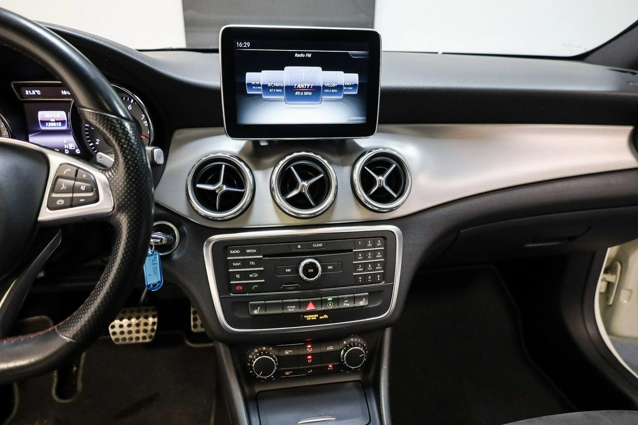 Mercedes GLA 200 - Zdjęcie 18