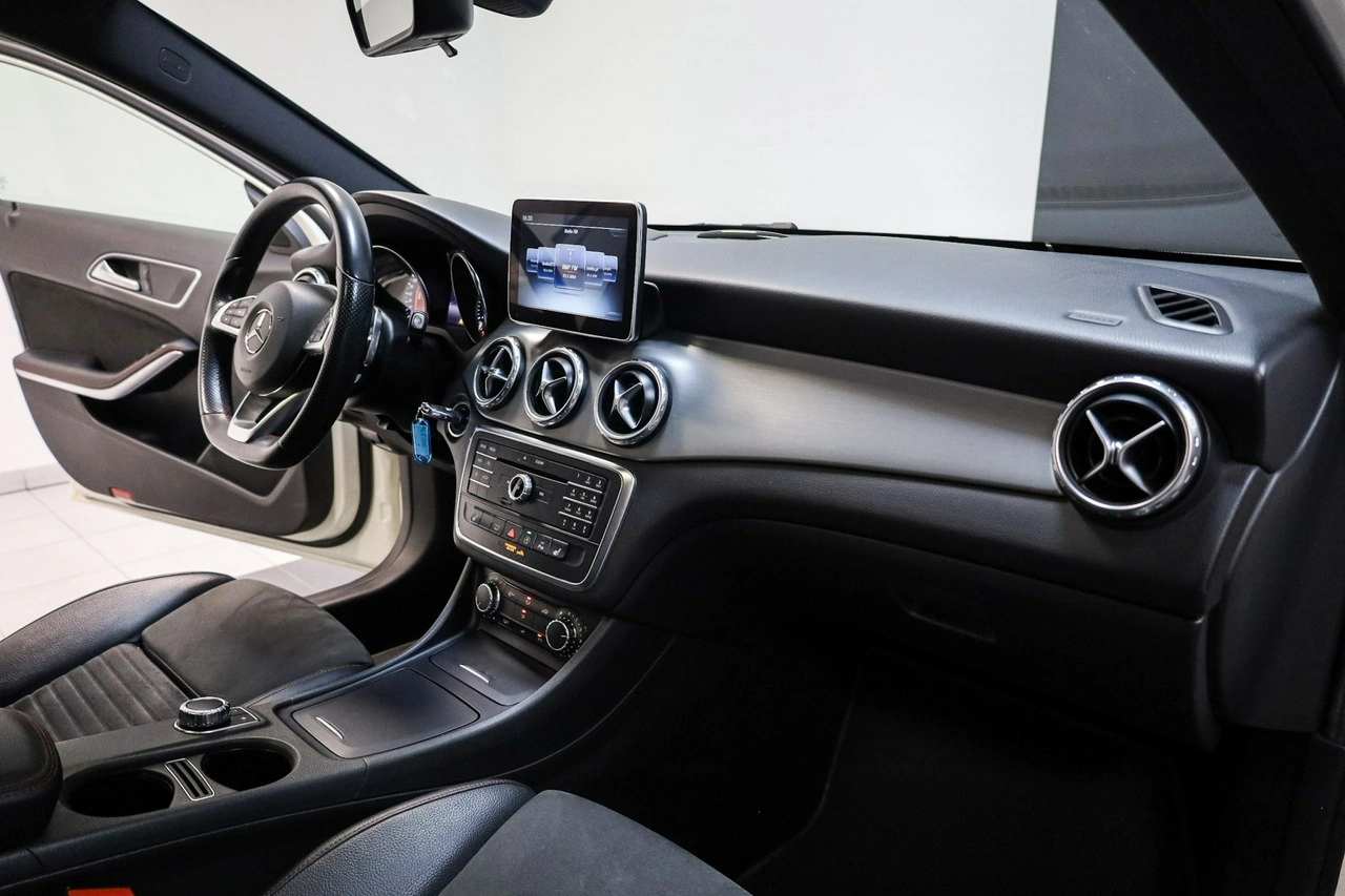 Mercedes GLA 200 - Zdjęcie 20