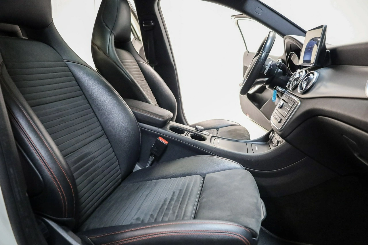 Mercedes GLA 200 - Zdjęcie 21