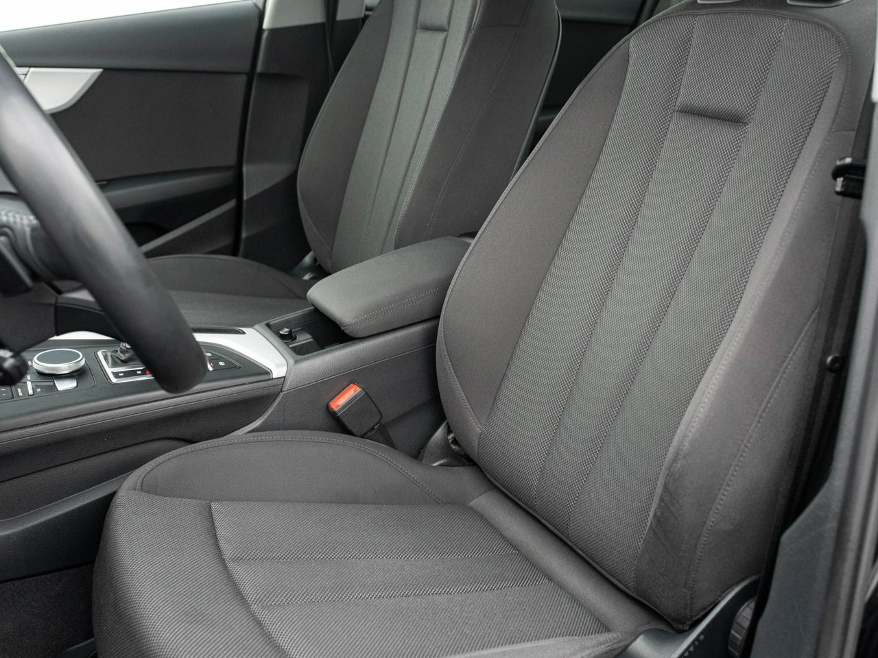 Audi A4 - Zdjęcie 10