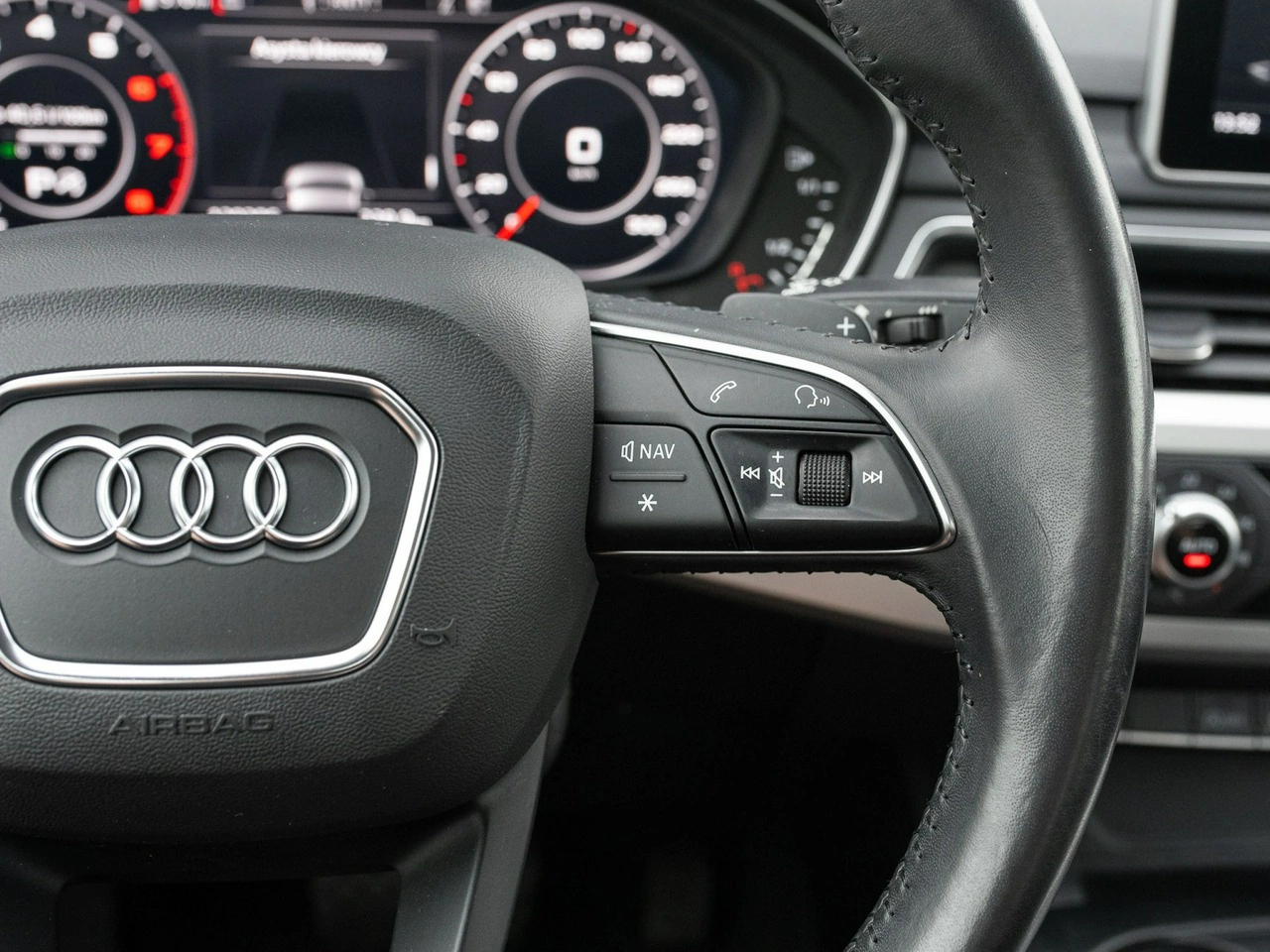 Audi A4 - Zdjęcie 13