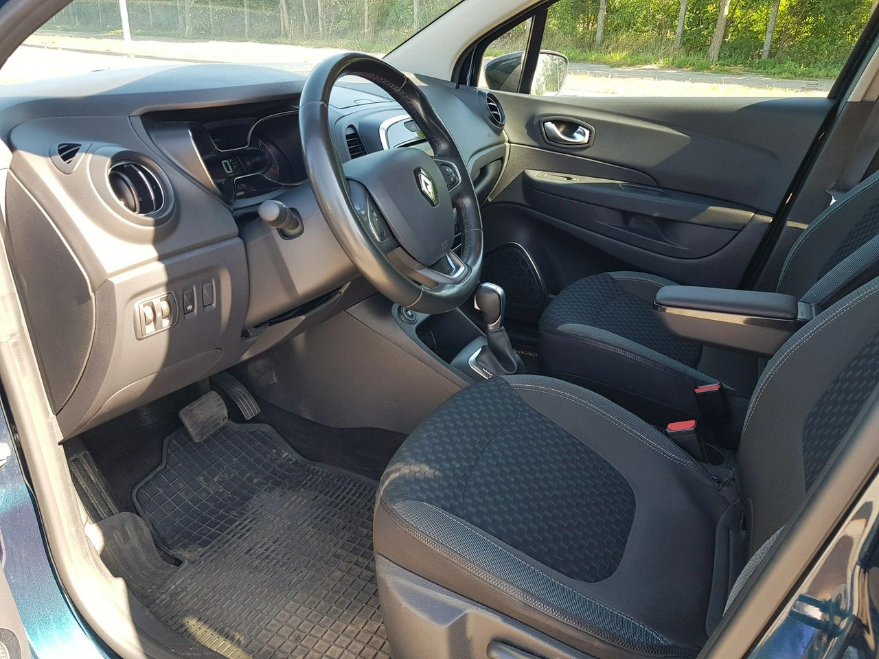 Renault Captur - Zdjęcie 9