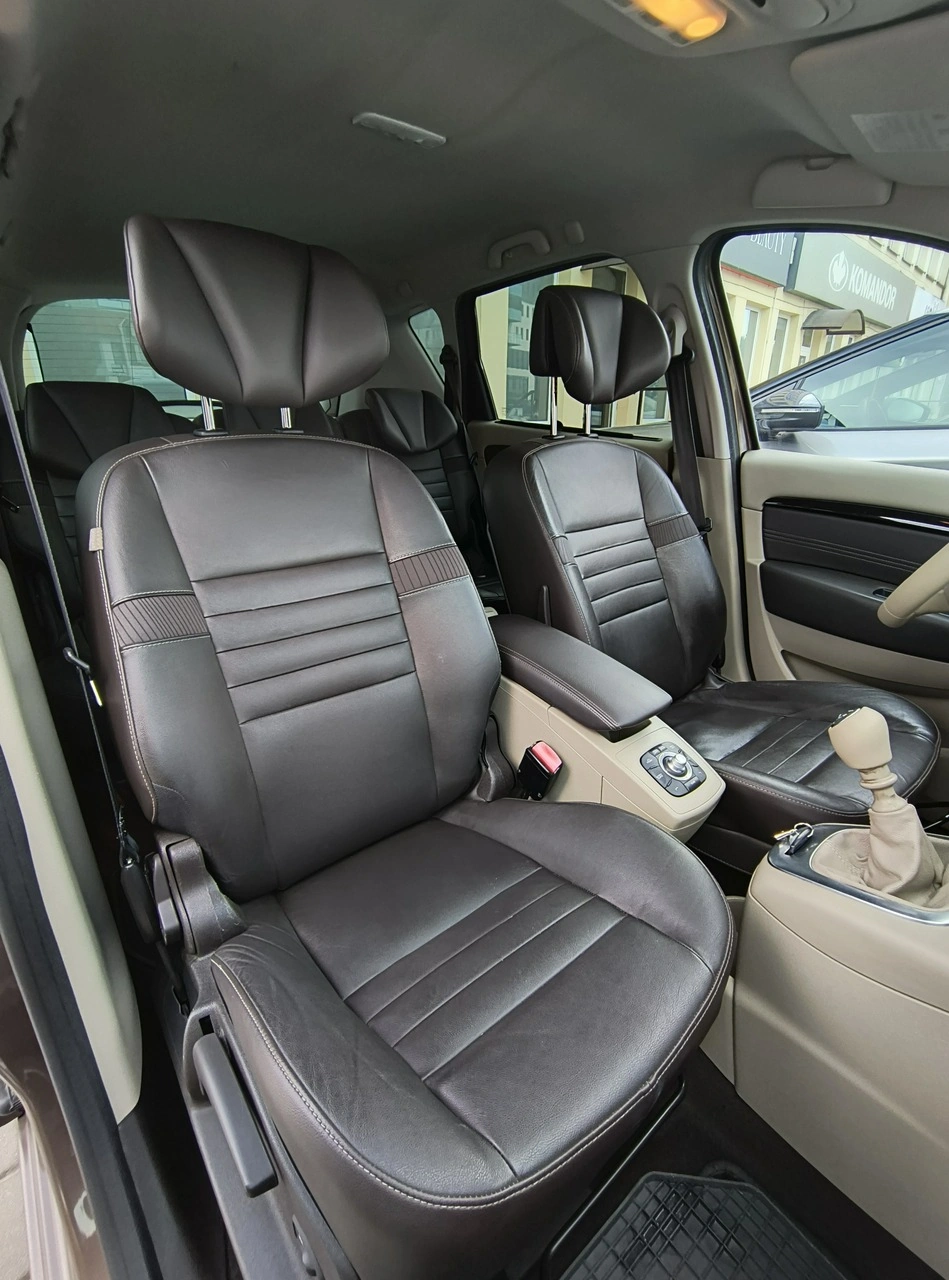 Renault Scenic - Zdjęcie 20