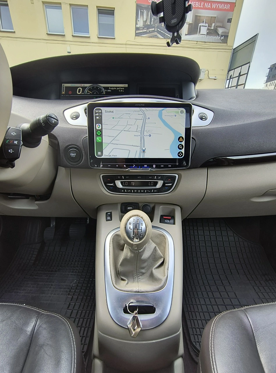 Renault Scenic - Zdjęcie 8