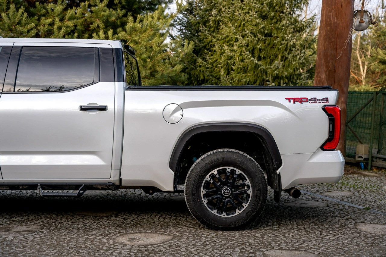 Toyota Tundra - Zdjęcie 15
