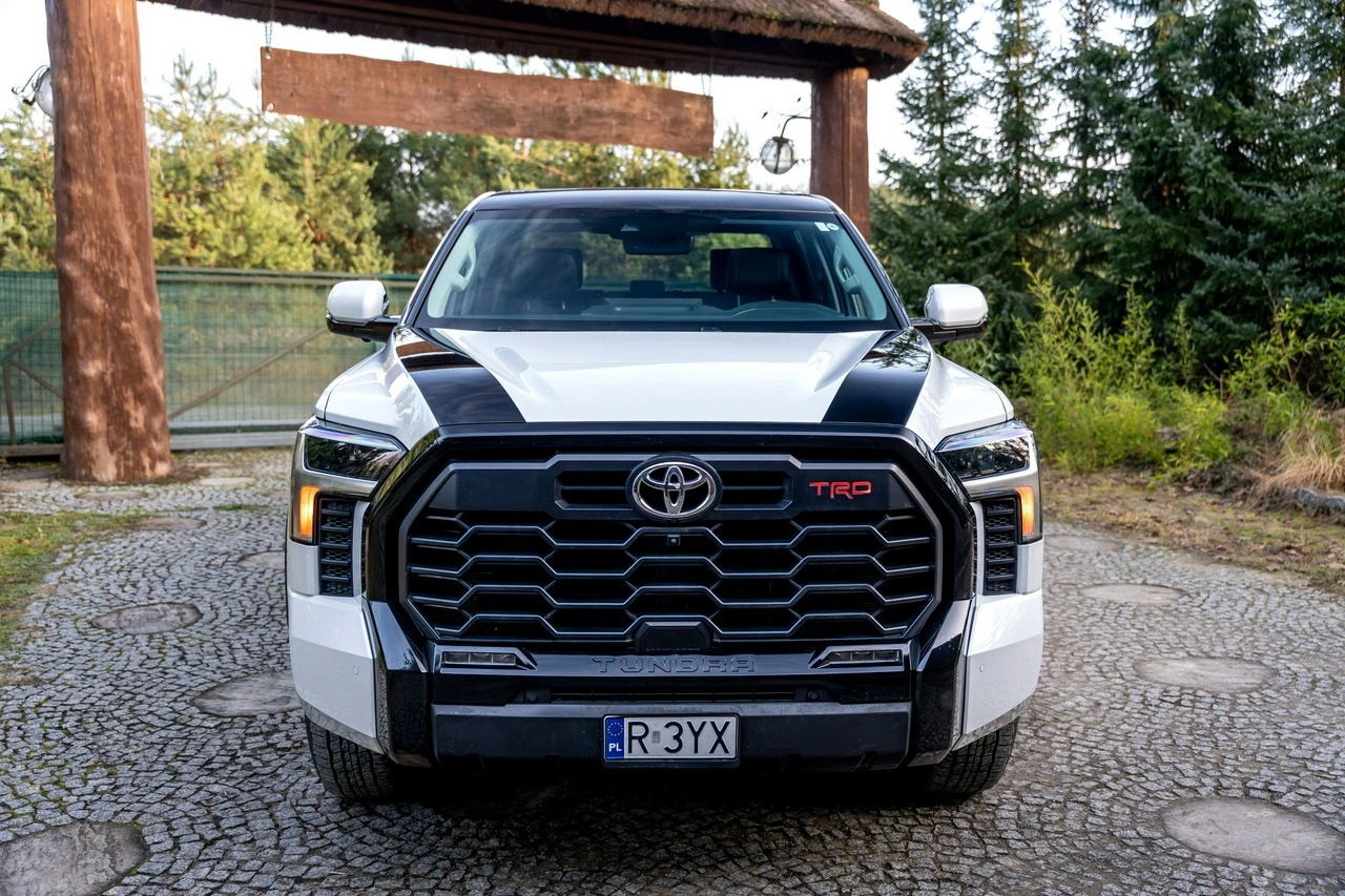 Toyota Tundra - Zdjęcie 20