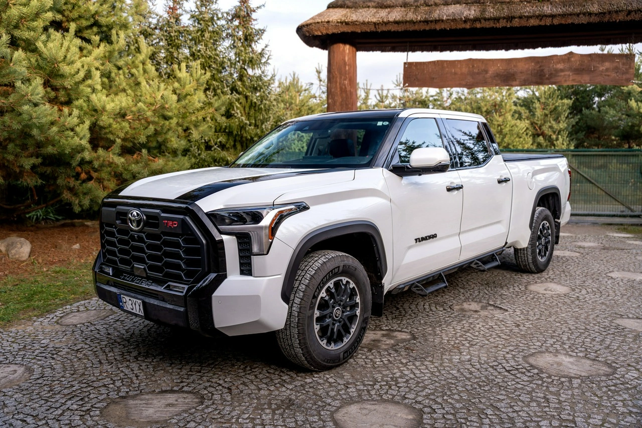 Toyota Tundra - Zdjęcie 24