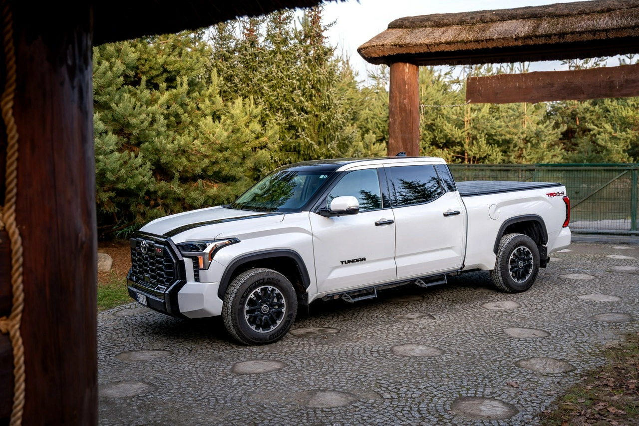Toyota Tundra - Zdjęcie 30