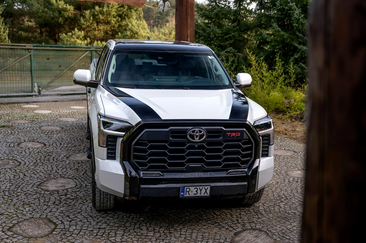 Toyota Tundra - Zdjęcie 32