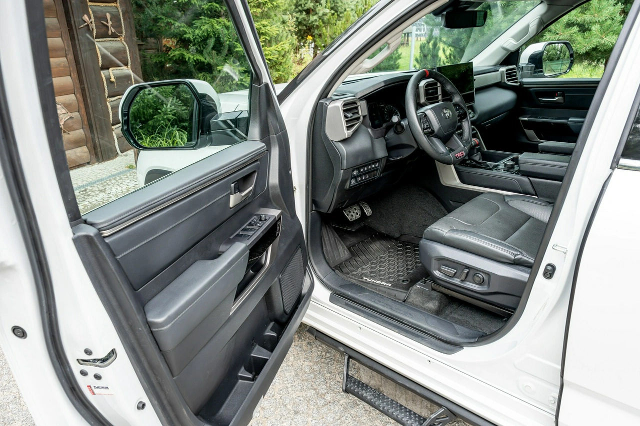Toyota Tundra - Zdjęcie 34