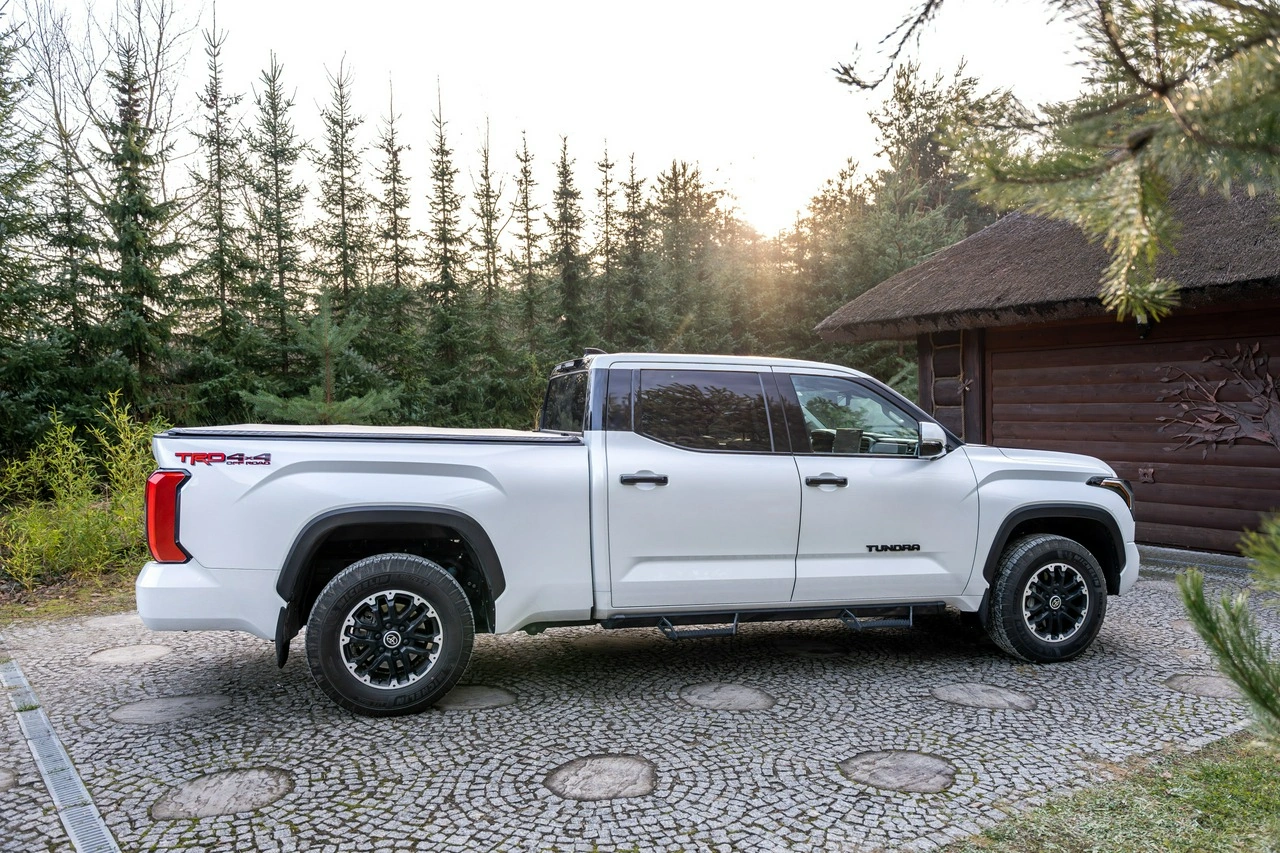 Toyota Tundra - Zdjęcie 6