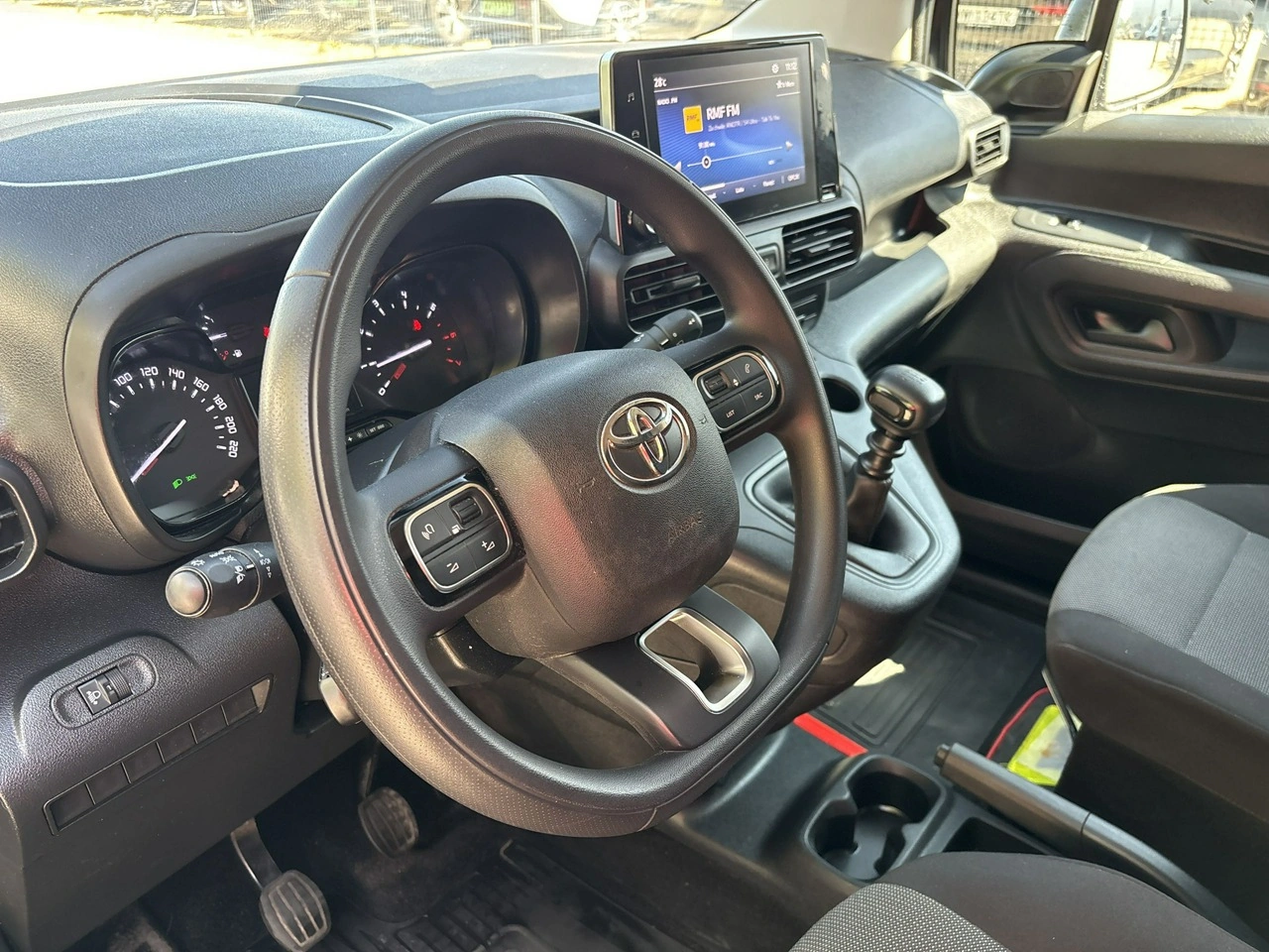 Toyota Proace City - Zdjęcie 10