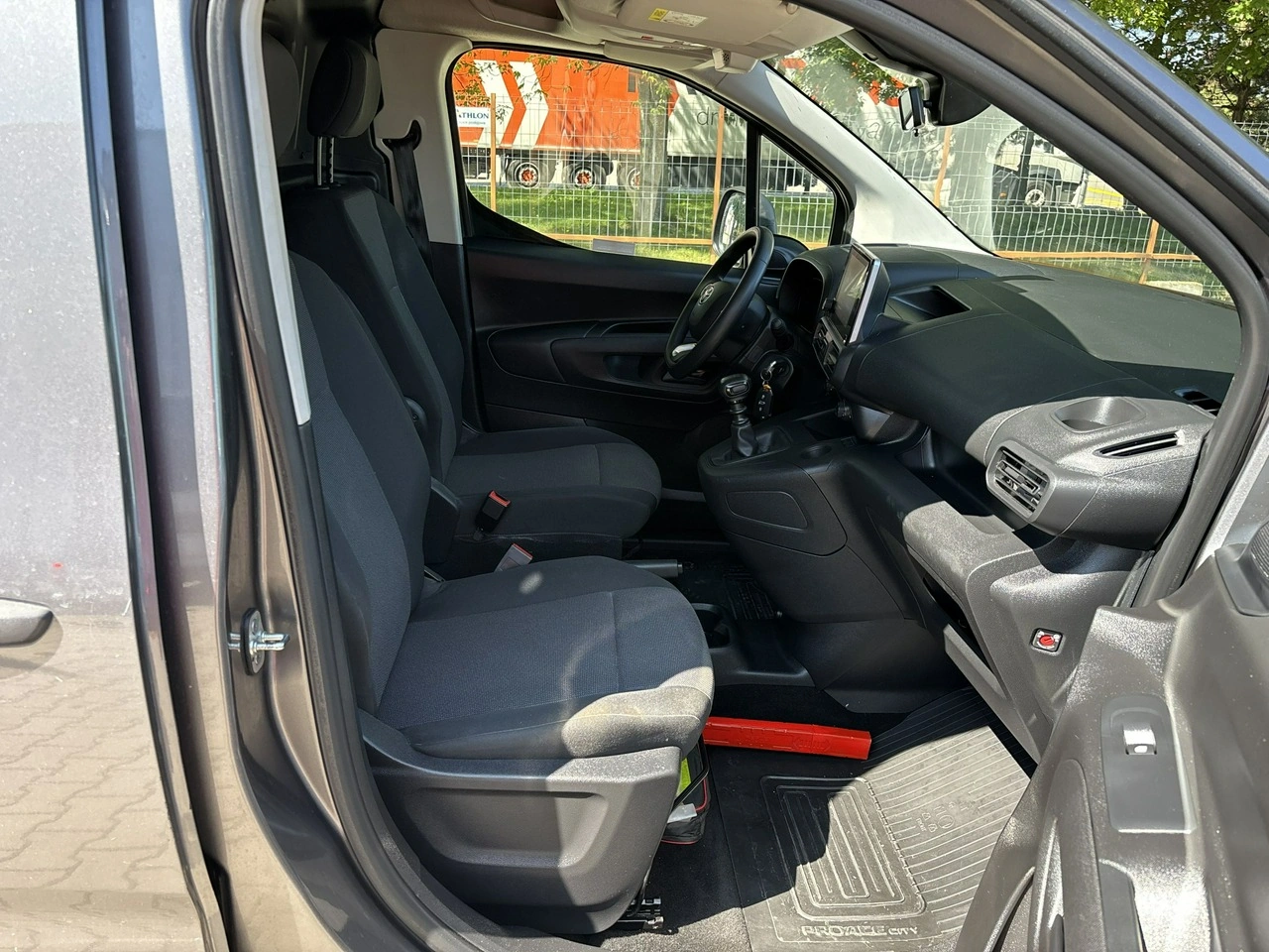 Toyota Proace City - Zdjęcie 12