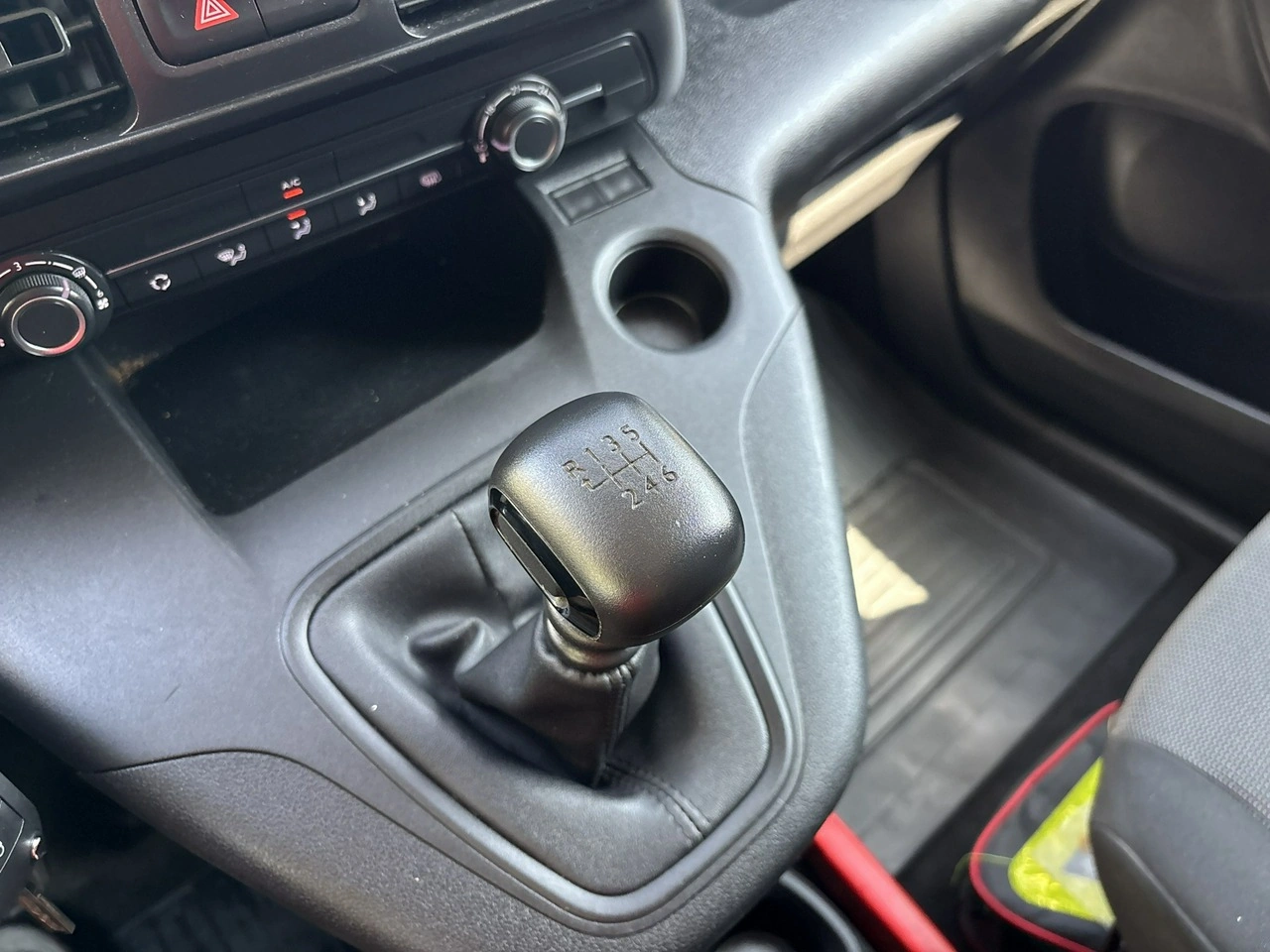 Toyota Proace City - Zdjęcie 17