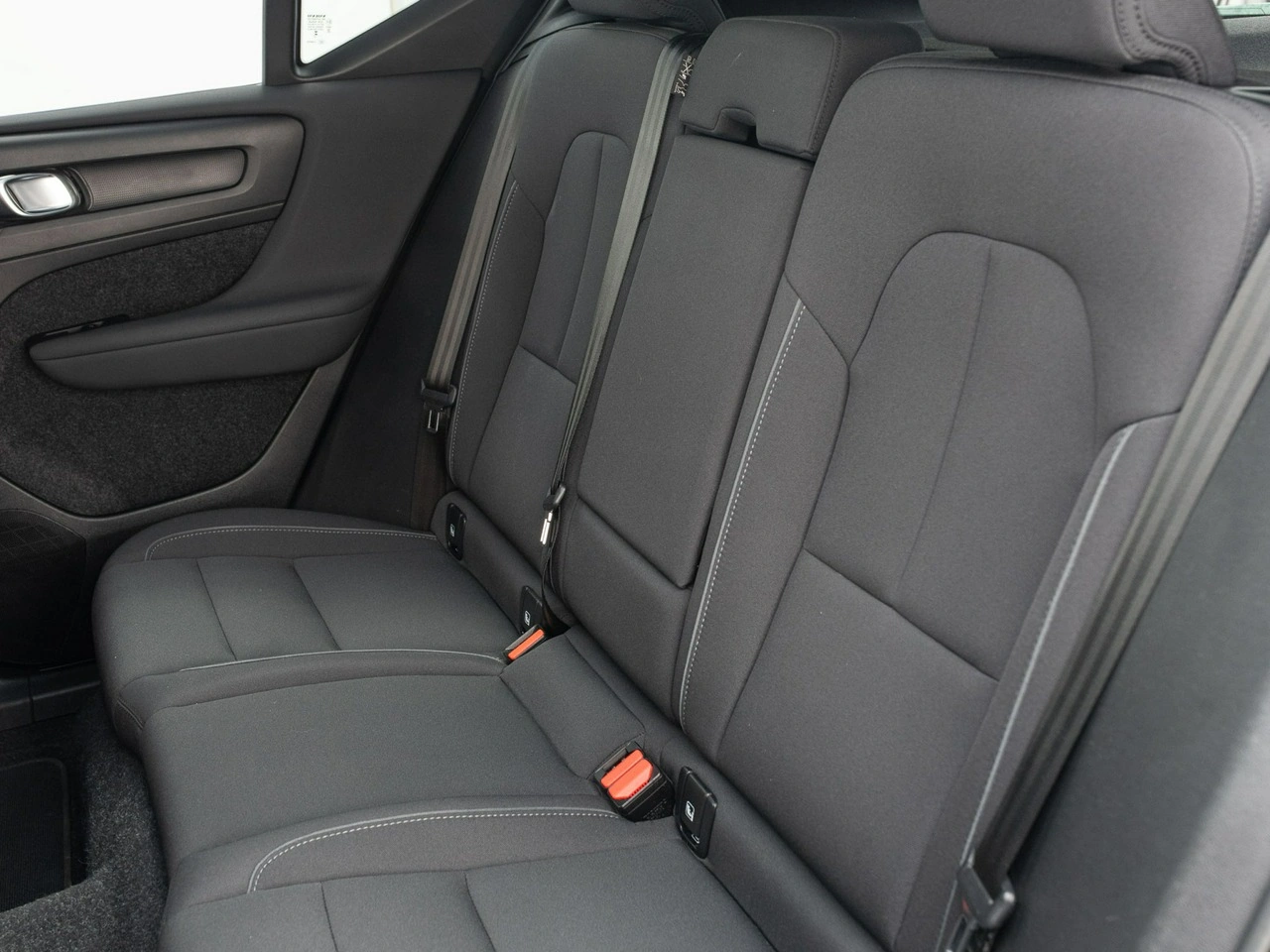 Volvo XC 40 - Zdjęcie 21