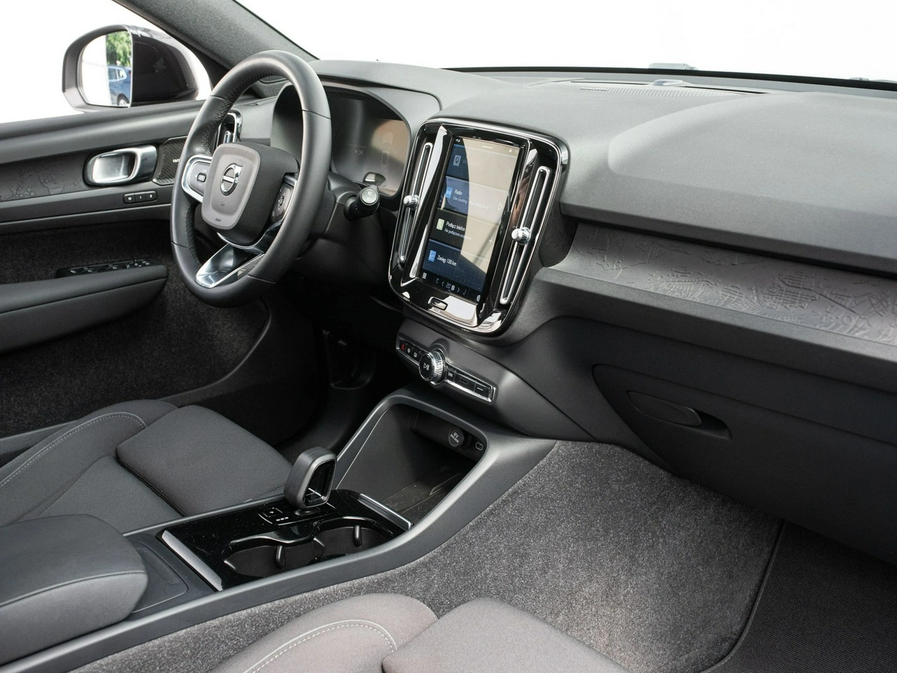 Volvo XC 40 - Zdjęcie 24