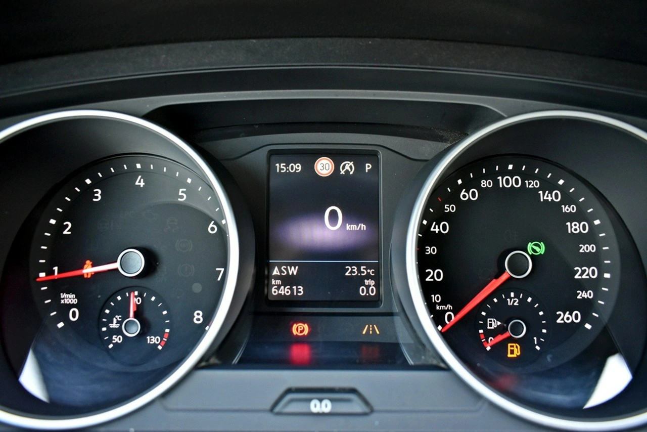 Volkswagen Tiguan - Zdjęcie 15