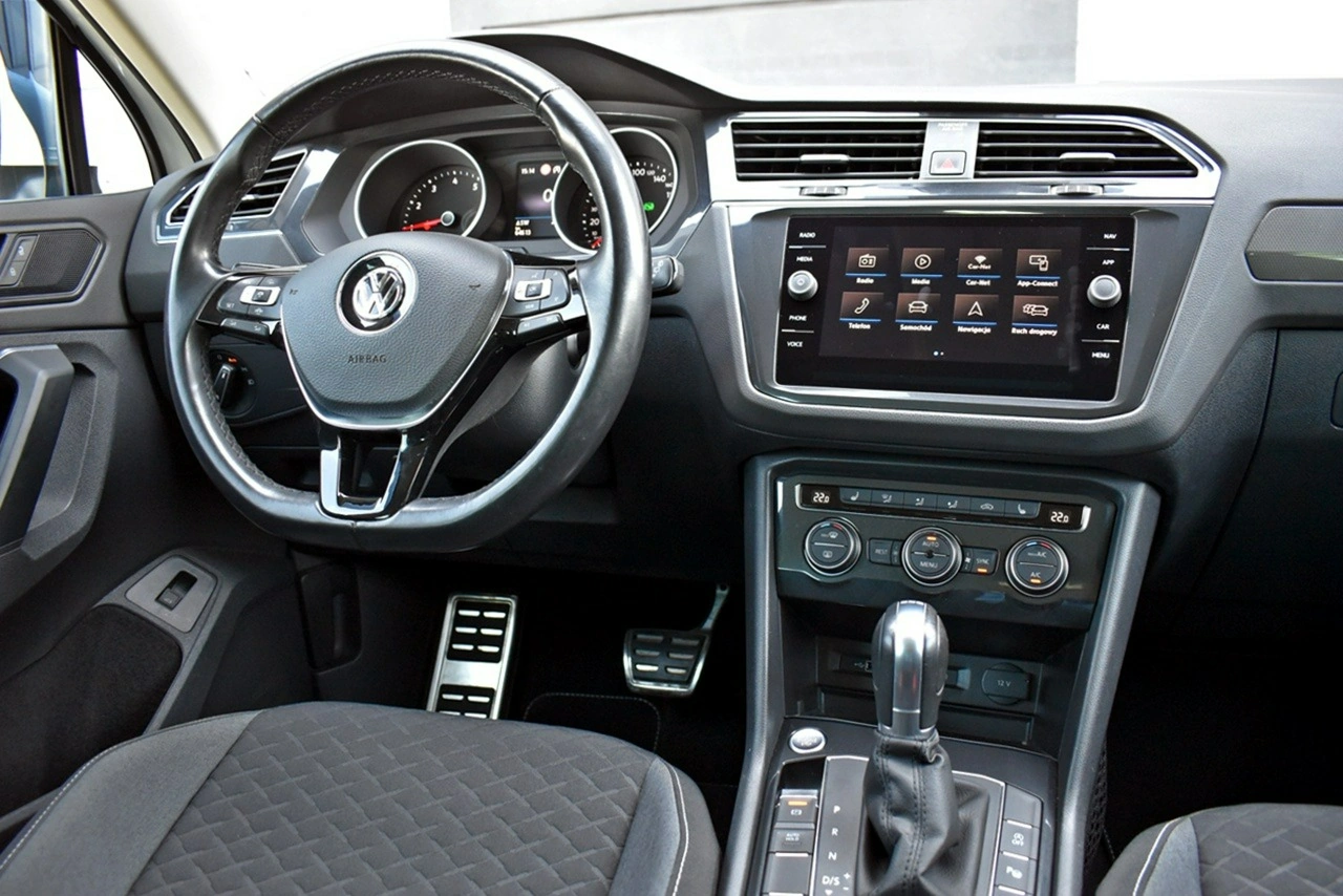 Volkswagen Tiguan - Zdjęcie 16