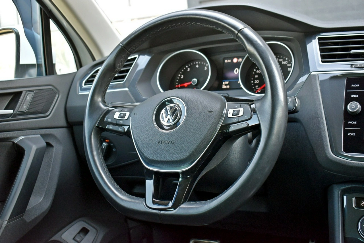 Volkswagen Tiguan - Zdjęcie 17