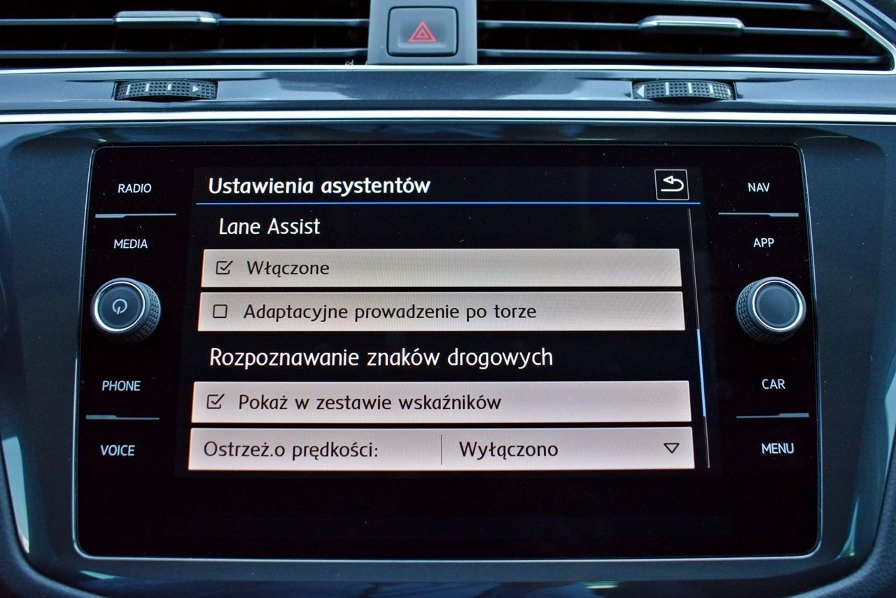 Volkswagen Tiguan - Zdjęcie 22