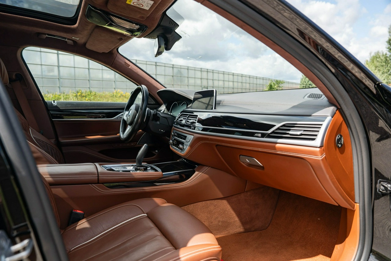 BMW 750 - Zdjęcie 18