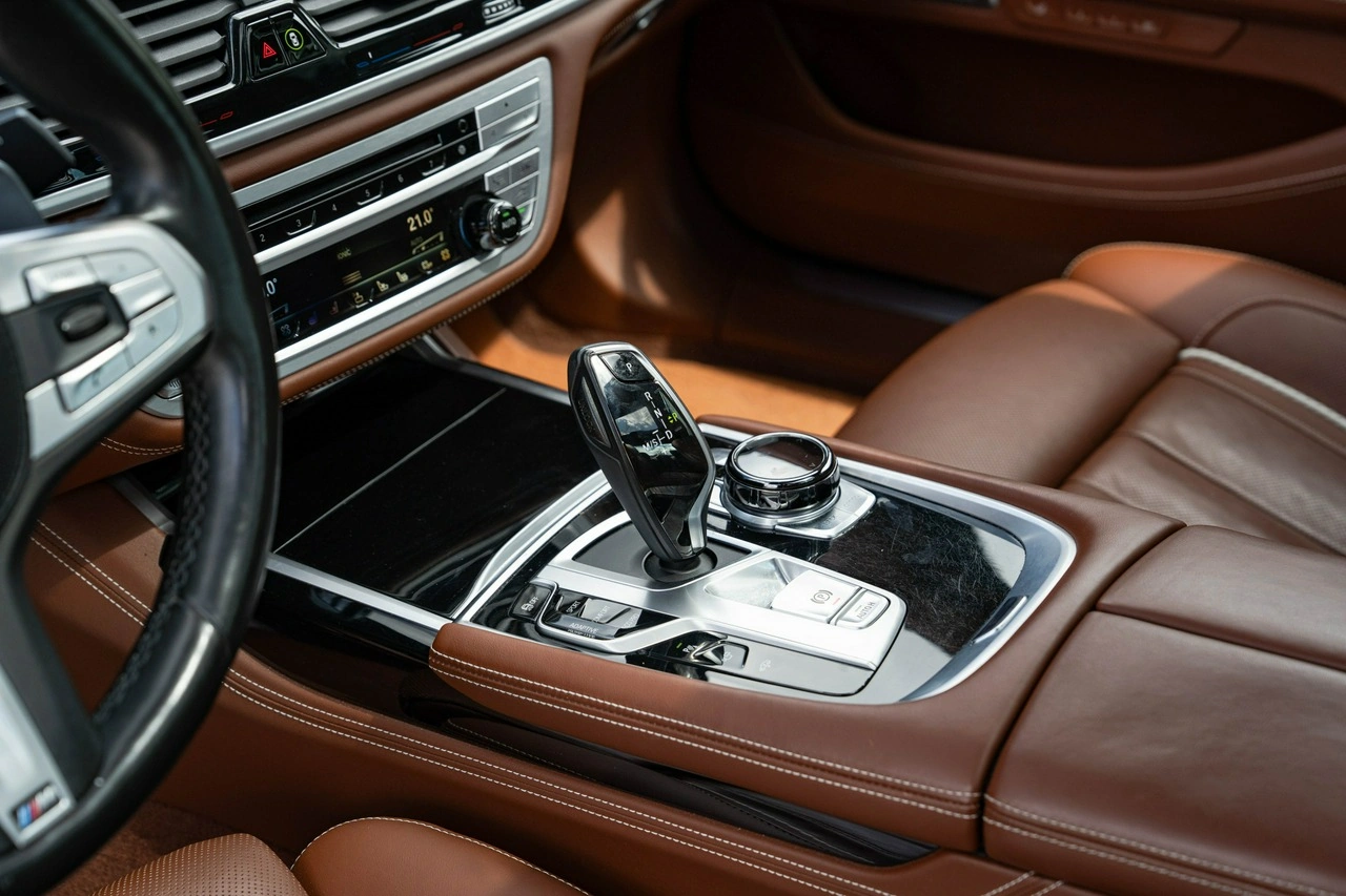 BMW 750 - Zdjęcie 21