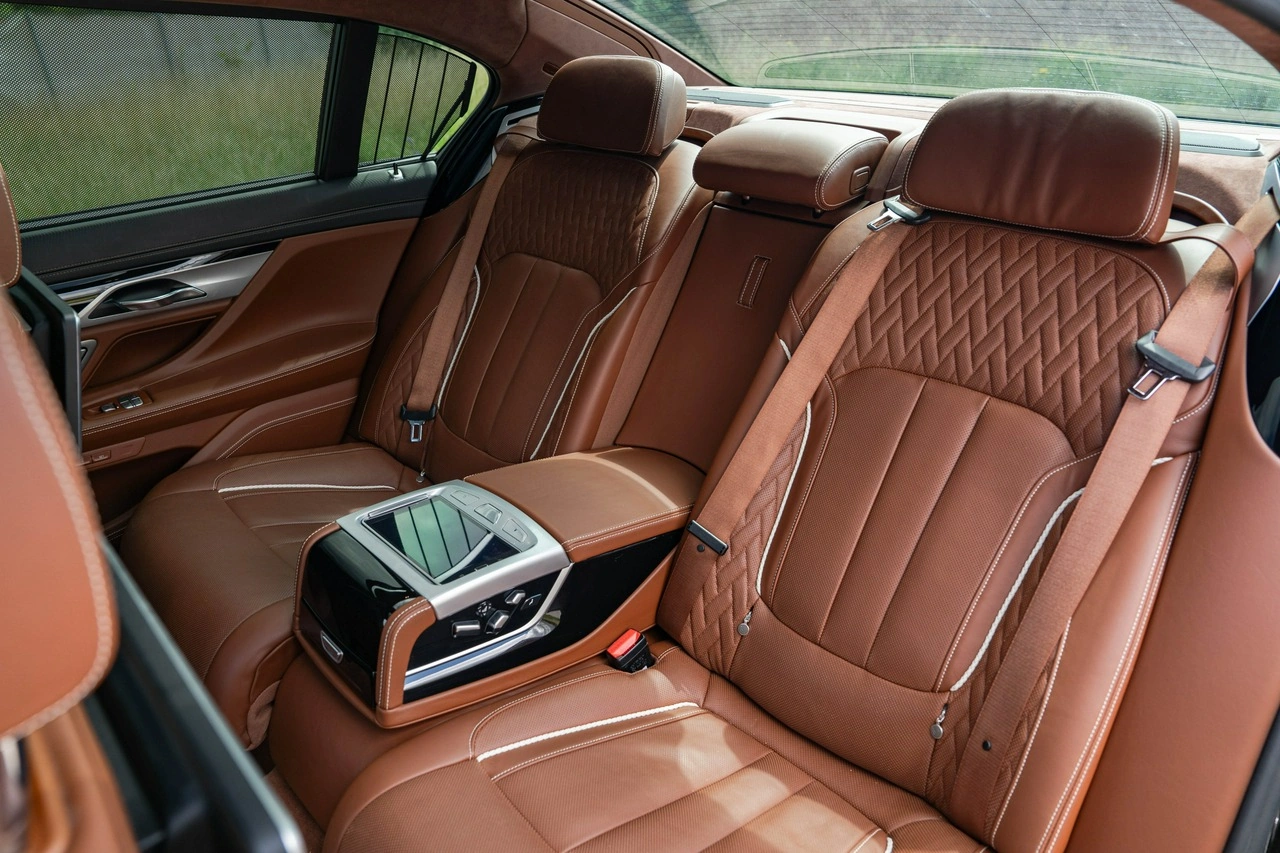 BMW 750 - Zdjęcie 32