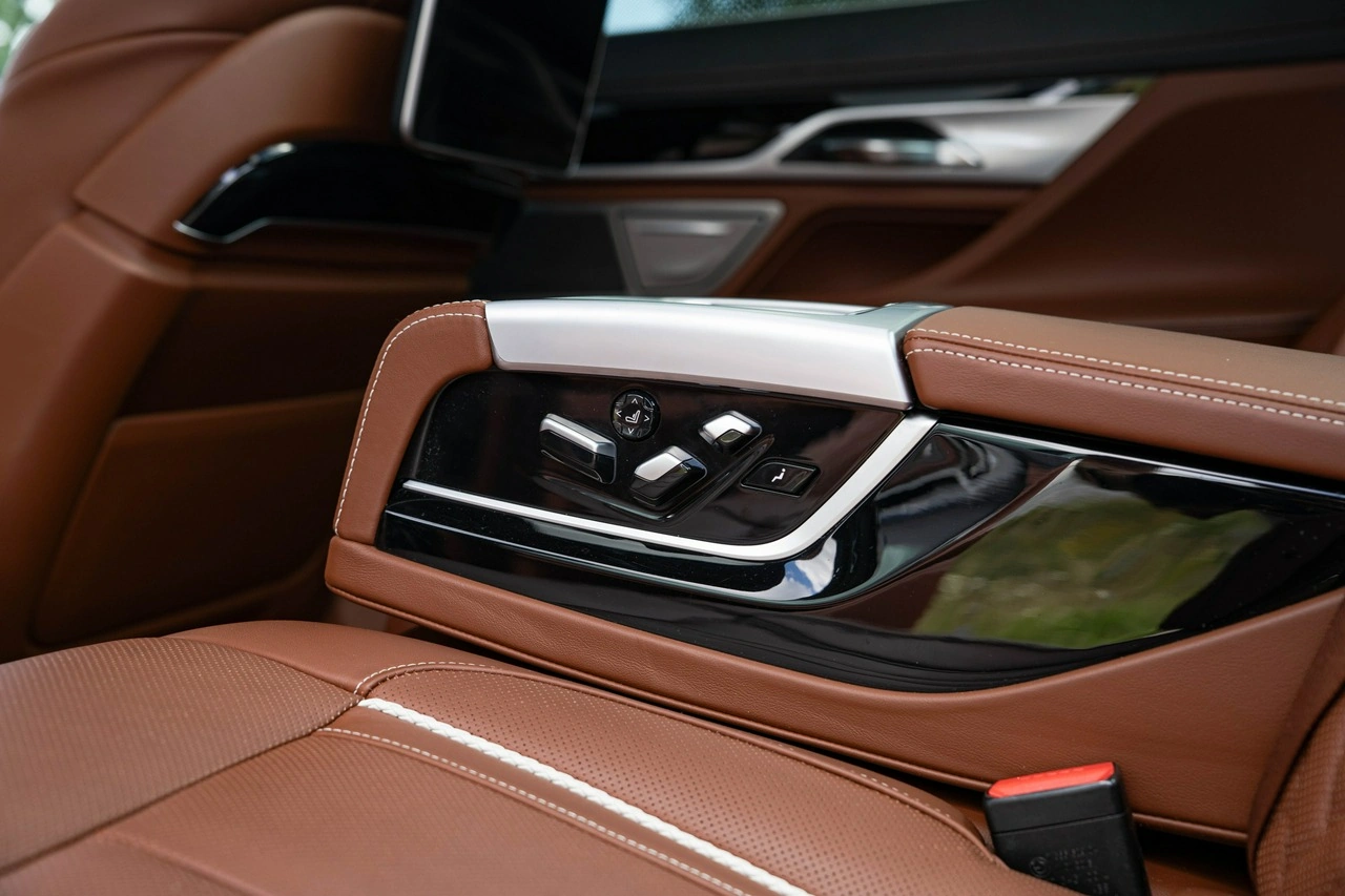 BMW 750 - Zdjęcie 33