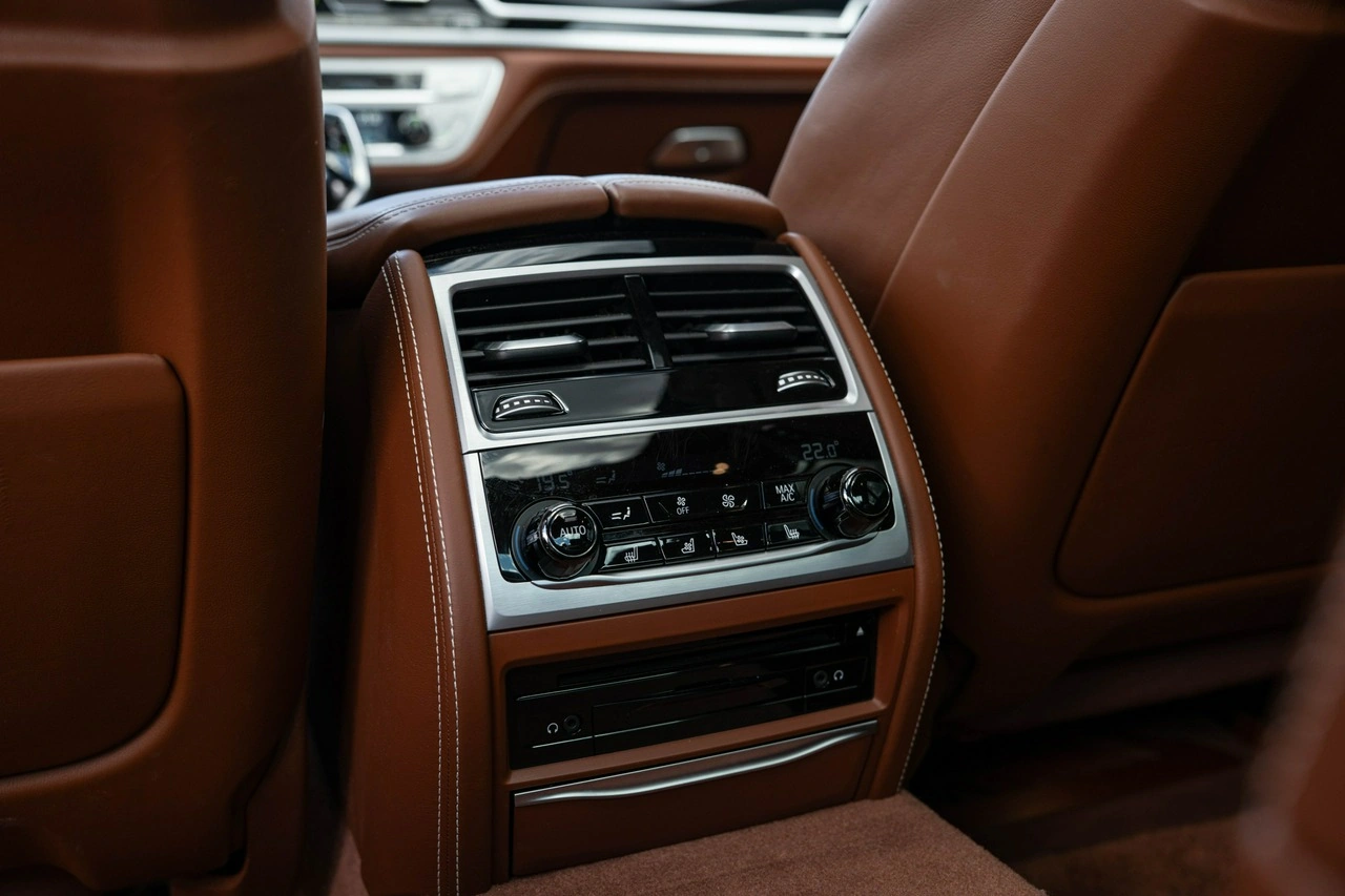 BMW 750 - Zdjęcie 34