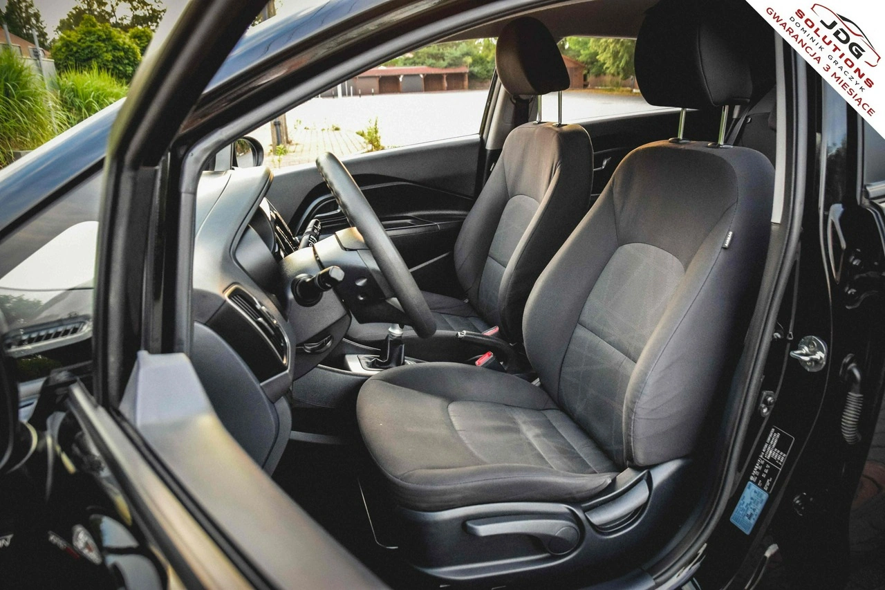 Kia Rio - Zdjęcie 14