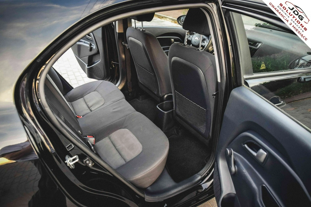 Kia Rio - Zdjęcie 31