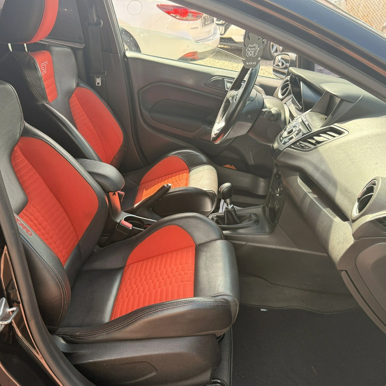 Ford Fiesta - Zdjęcie 8