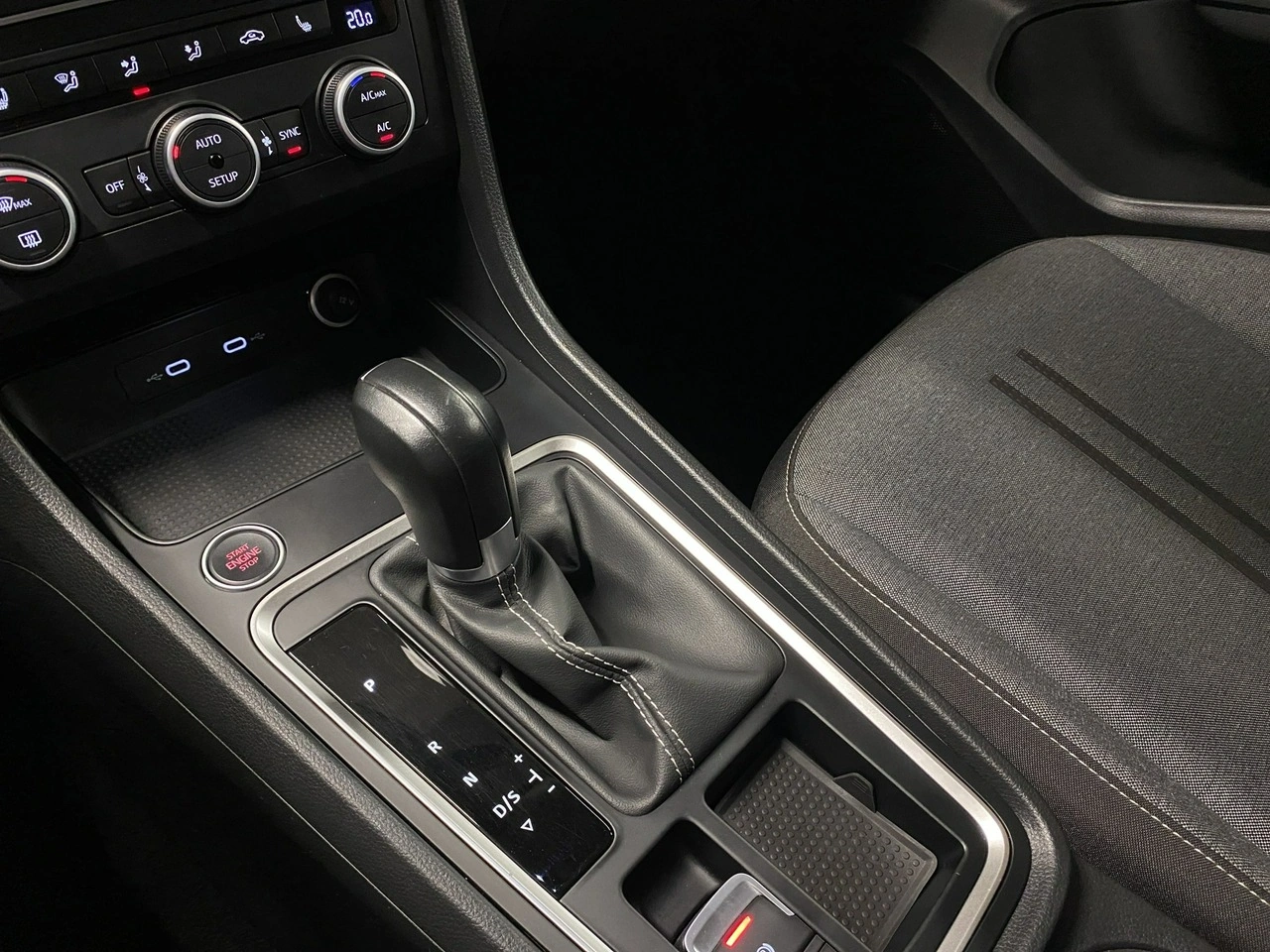 Seat Ateca - Zdjęcie 34