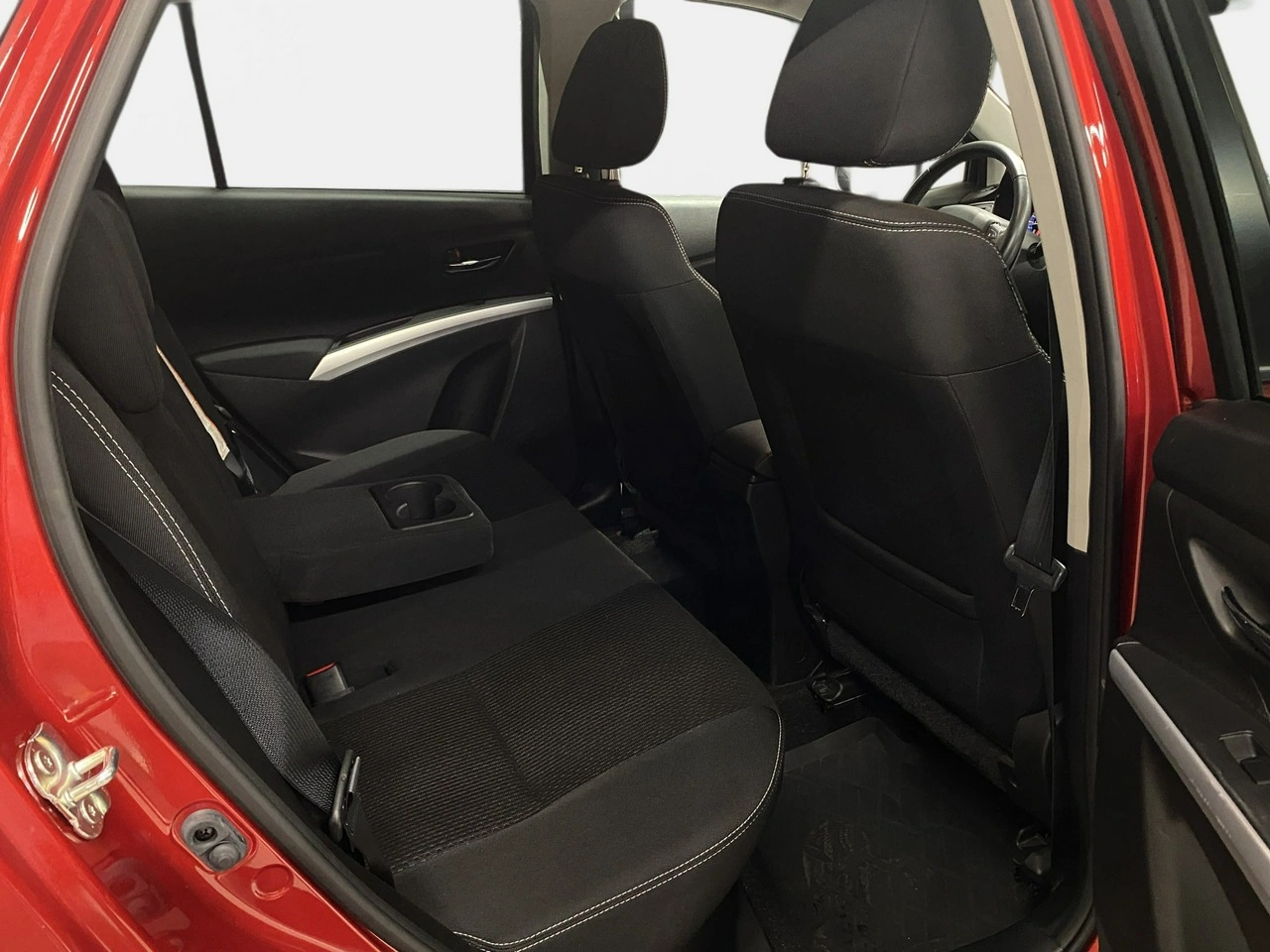 Suzuki SX4 S-Cross - Zdjęcie 13