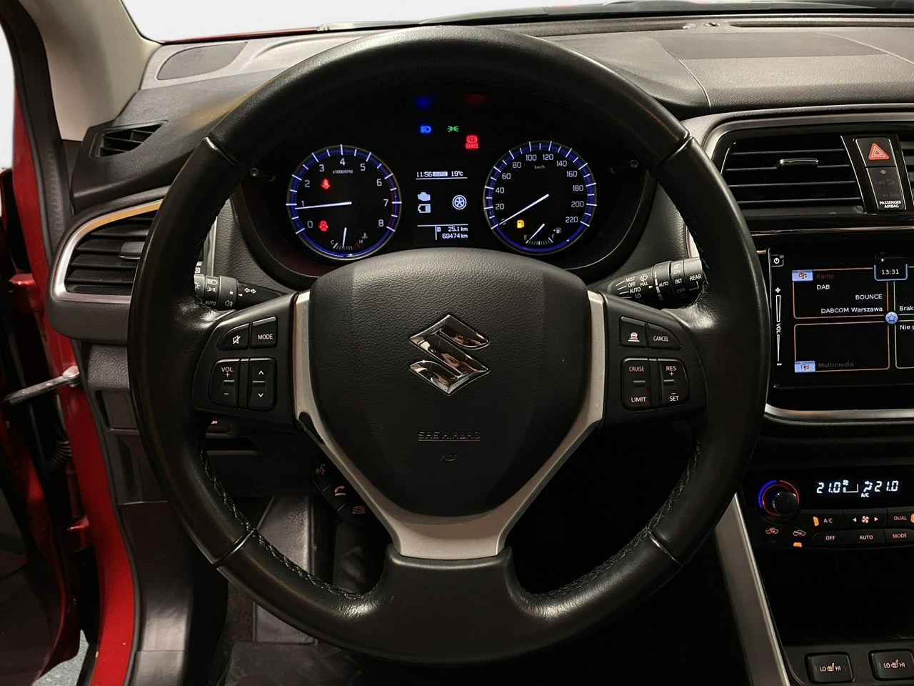 Suzuki SX4 S-Cross - Zdjęcie 19
