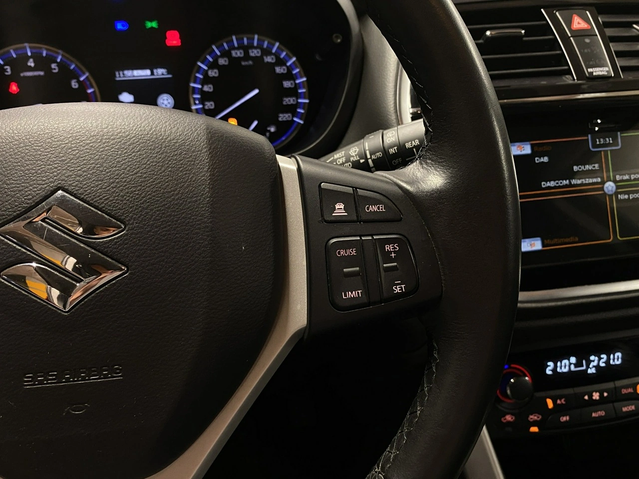 Suzuki SX4 S-Cross - Zdjęcie 21