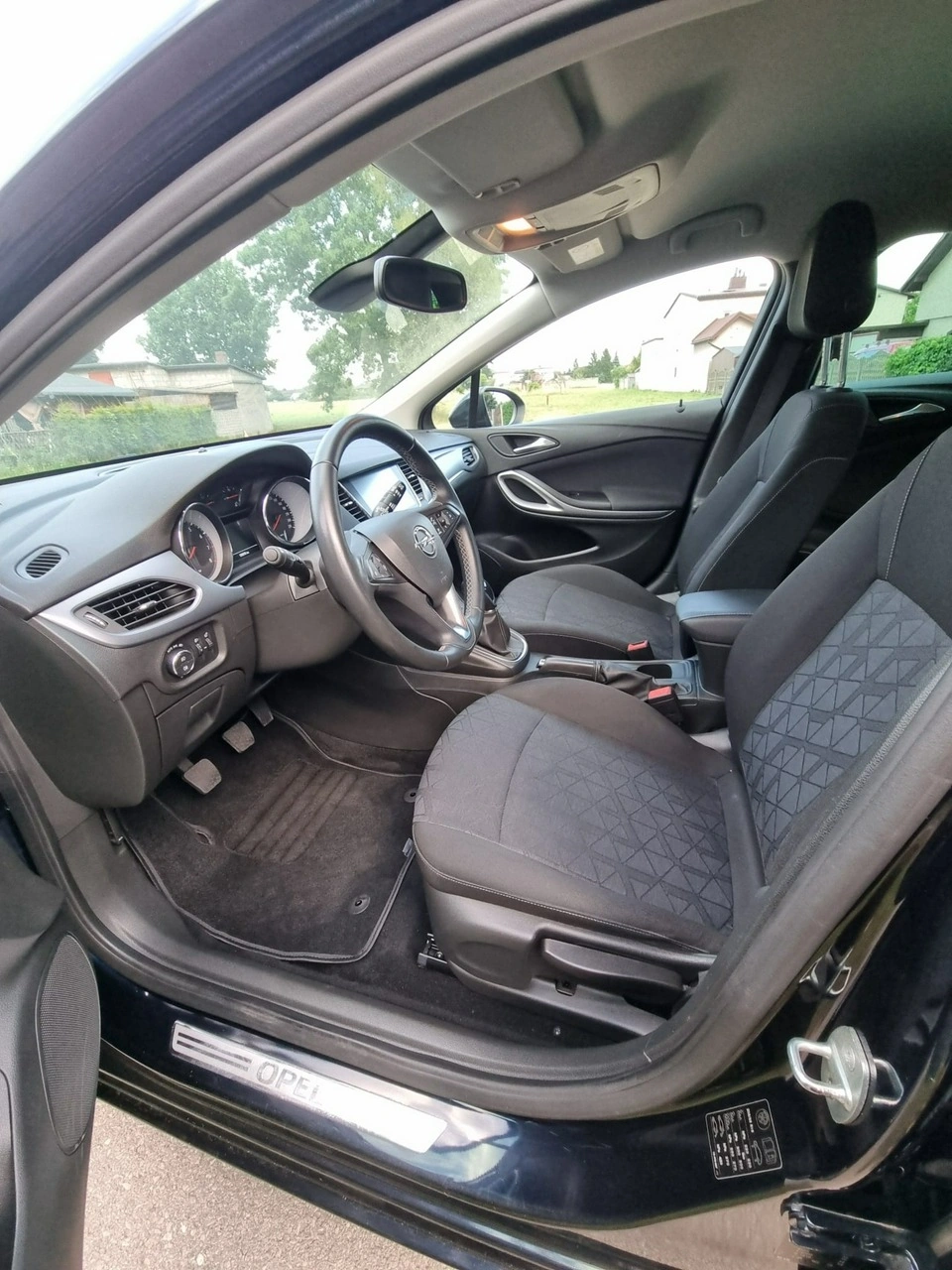 Opel Astra Sports Tourer - Zdjęcie 6