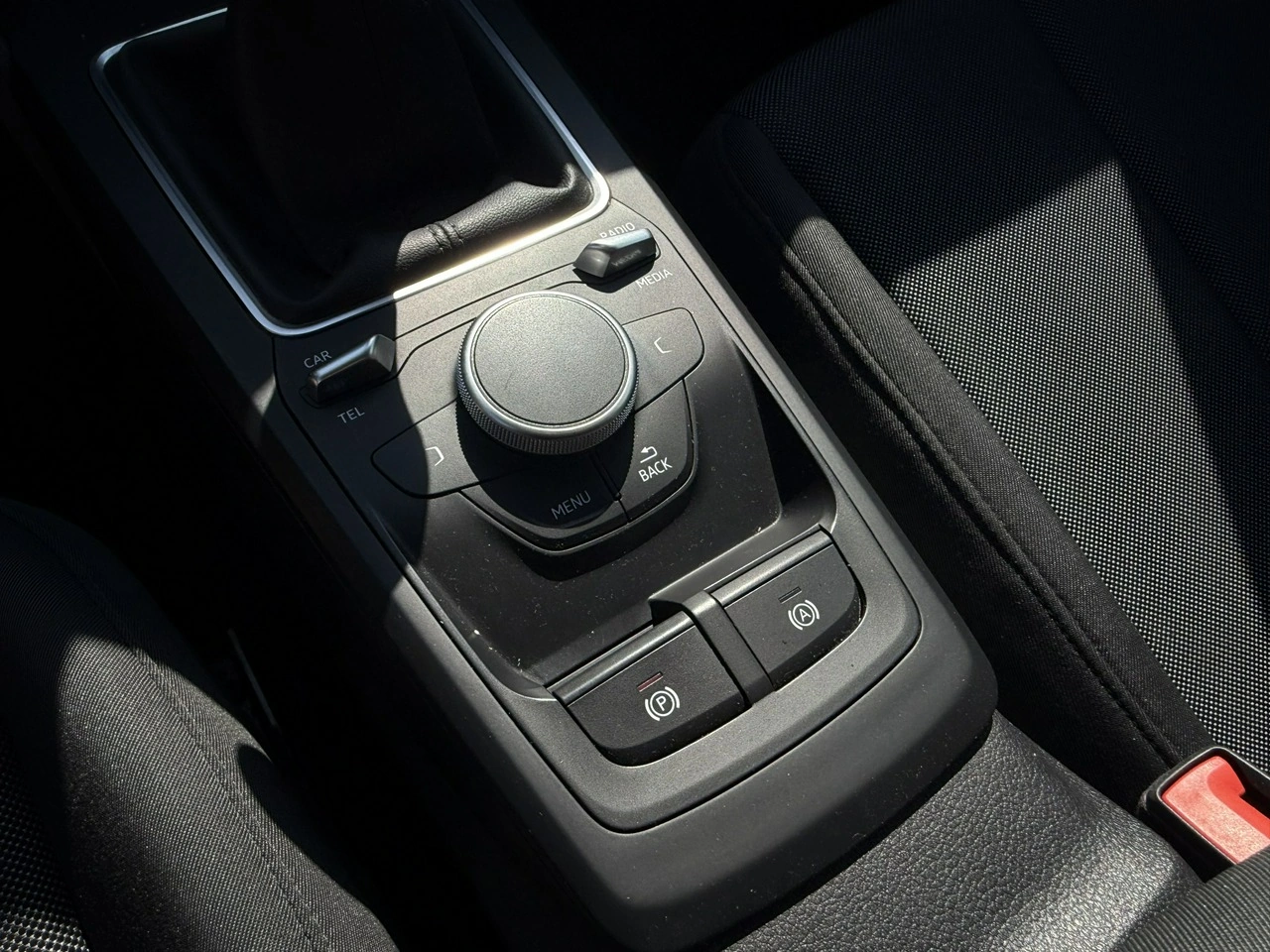 Audi Q2 - Zdjęcie 13